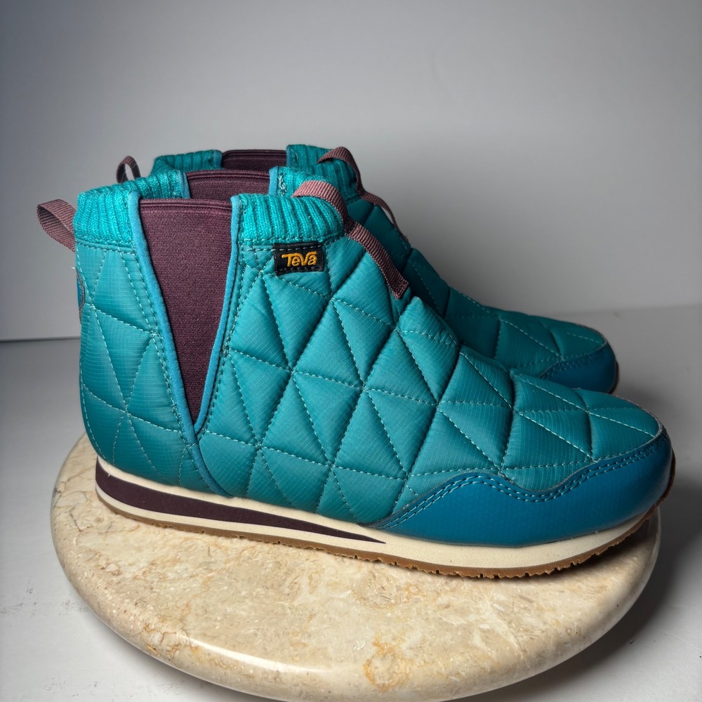 Teva Ember Mid Women's Size 8 Teal Quilted Ripstop Pull-On Chelsea Booties
